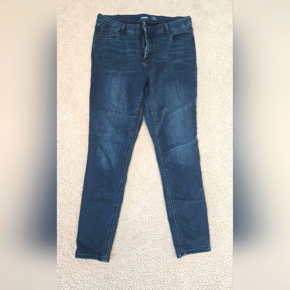 Old Navy Women's Dk Blue Skinny Jeans. Flattering Stretch. SZ 14 Good Condition